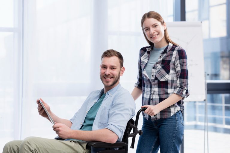 Ассистент (помощник) по оказанию технической помощи лицам с инвалидностью и ограниченными возможностями здоровья
