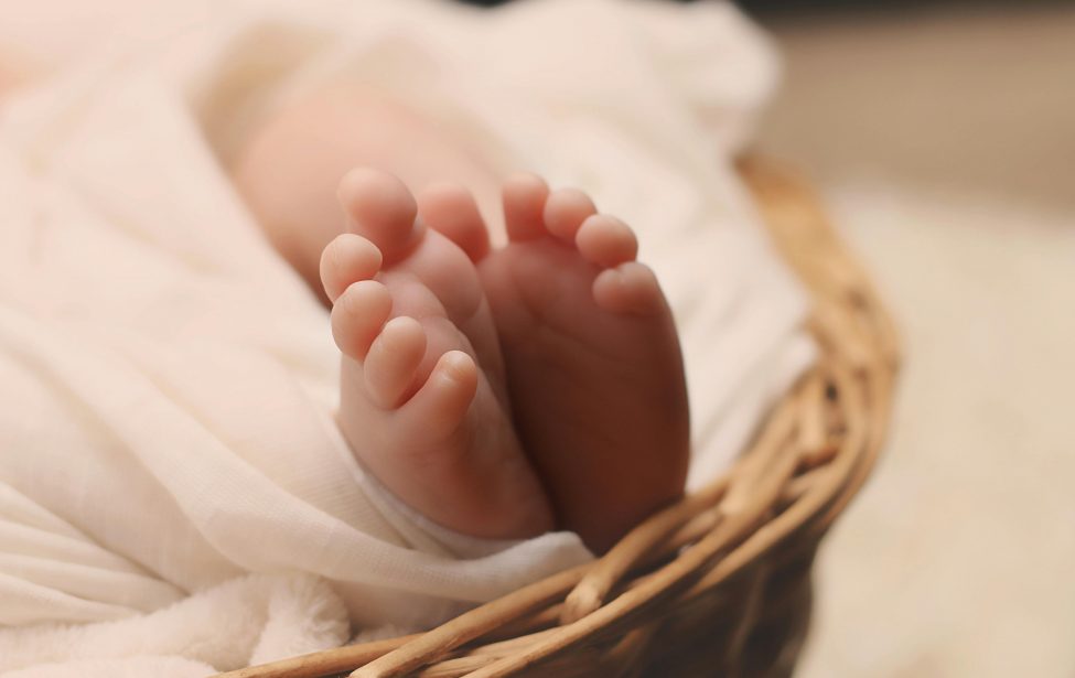 Новорожденный дома: на что обратить внимание?