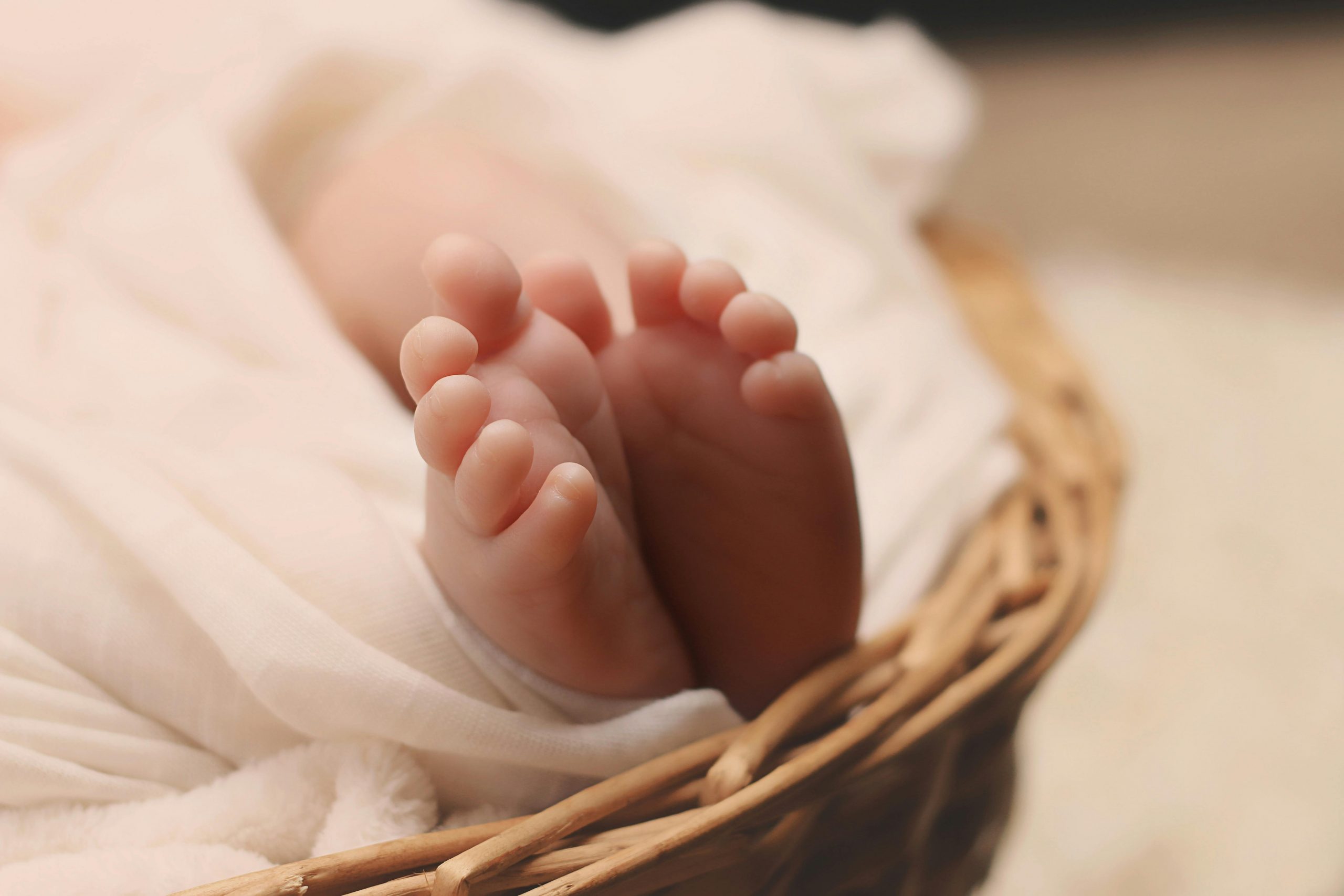 Новорожденный дома: на что обратить внимание?