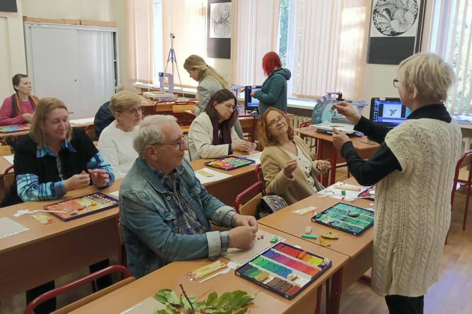 ЦНХО провели мастер-класс для серебряных студентов