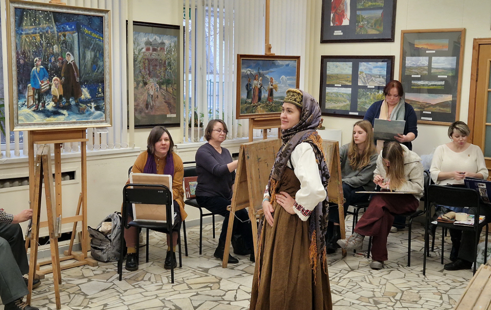 В ЦНХО открылась выставка, посвящённая 45‑летию Детской художественной школы № 7